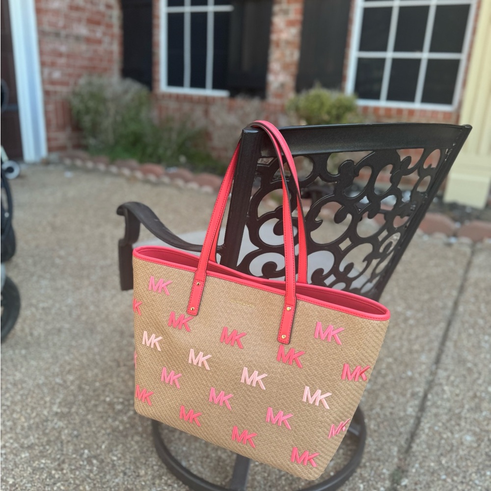 Michael kors fall fashion tote bag rare edition - Picture 4 of 9